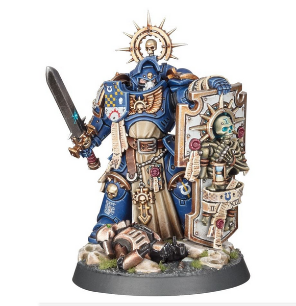 Warhammer 40,000 - Space Marines Captain with Relic Shield