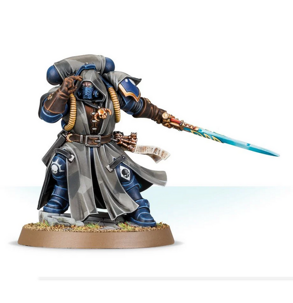 Warhammer 40,000 - Space Marines Primaris Librarian in Phobos Armour